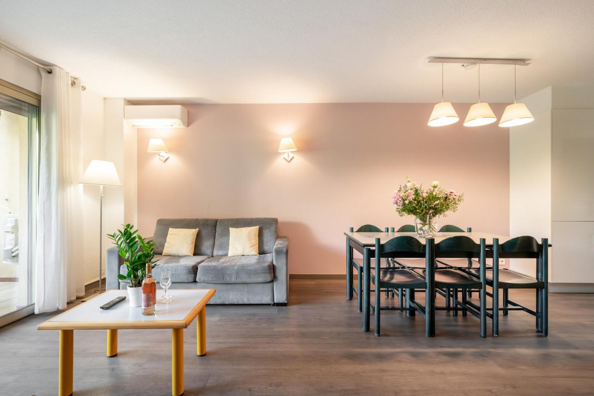Appartement Les 15 Pins & La -your Getaway Near Sea & Antibes