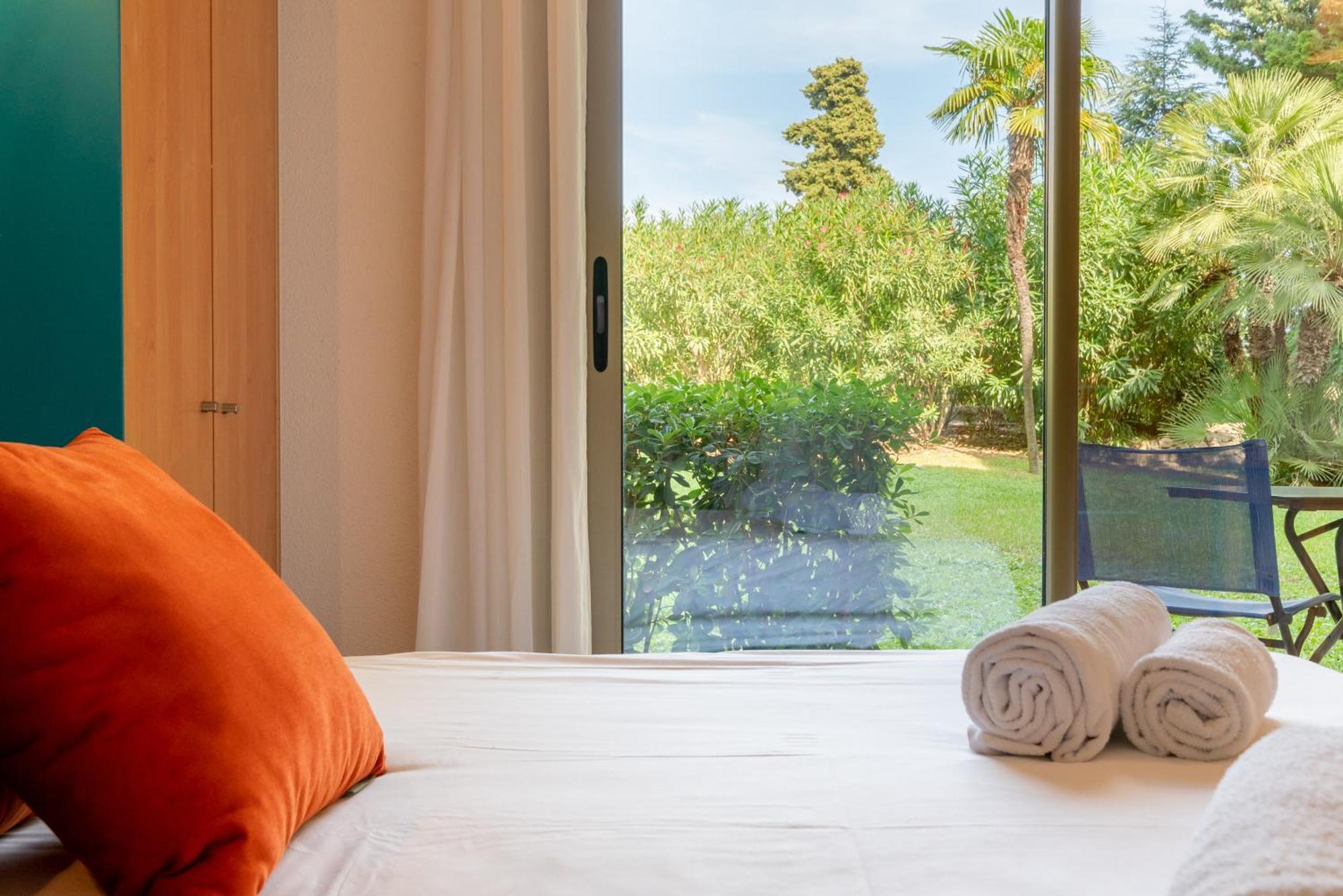 Les 15 Pins & La -your Getaway Near Sea &