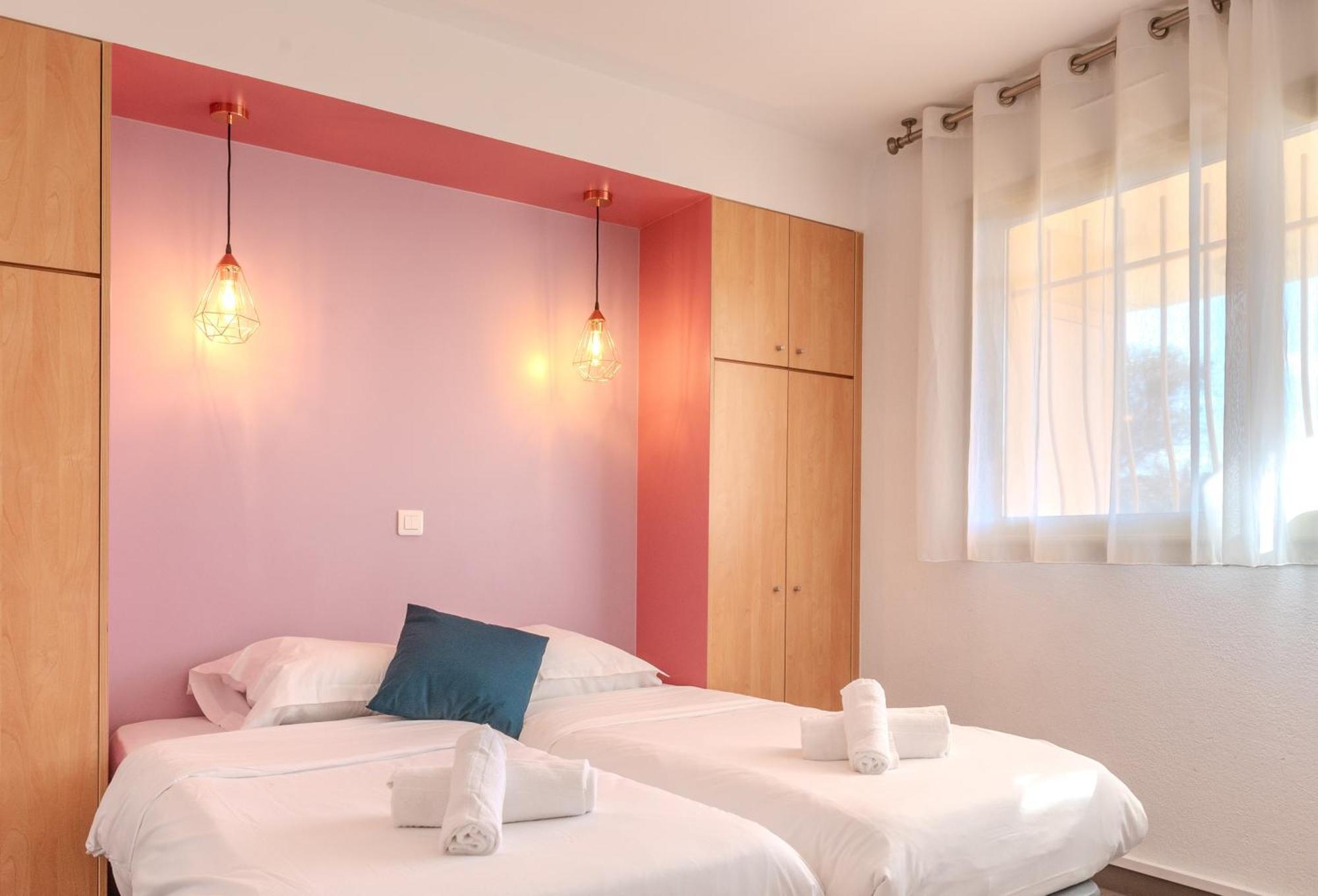 Les 15 Pins & La -your Getaway Near Sea &
