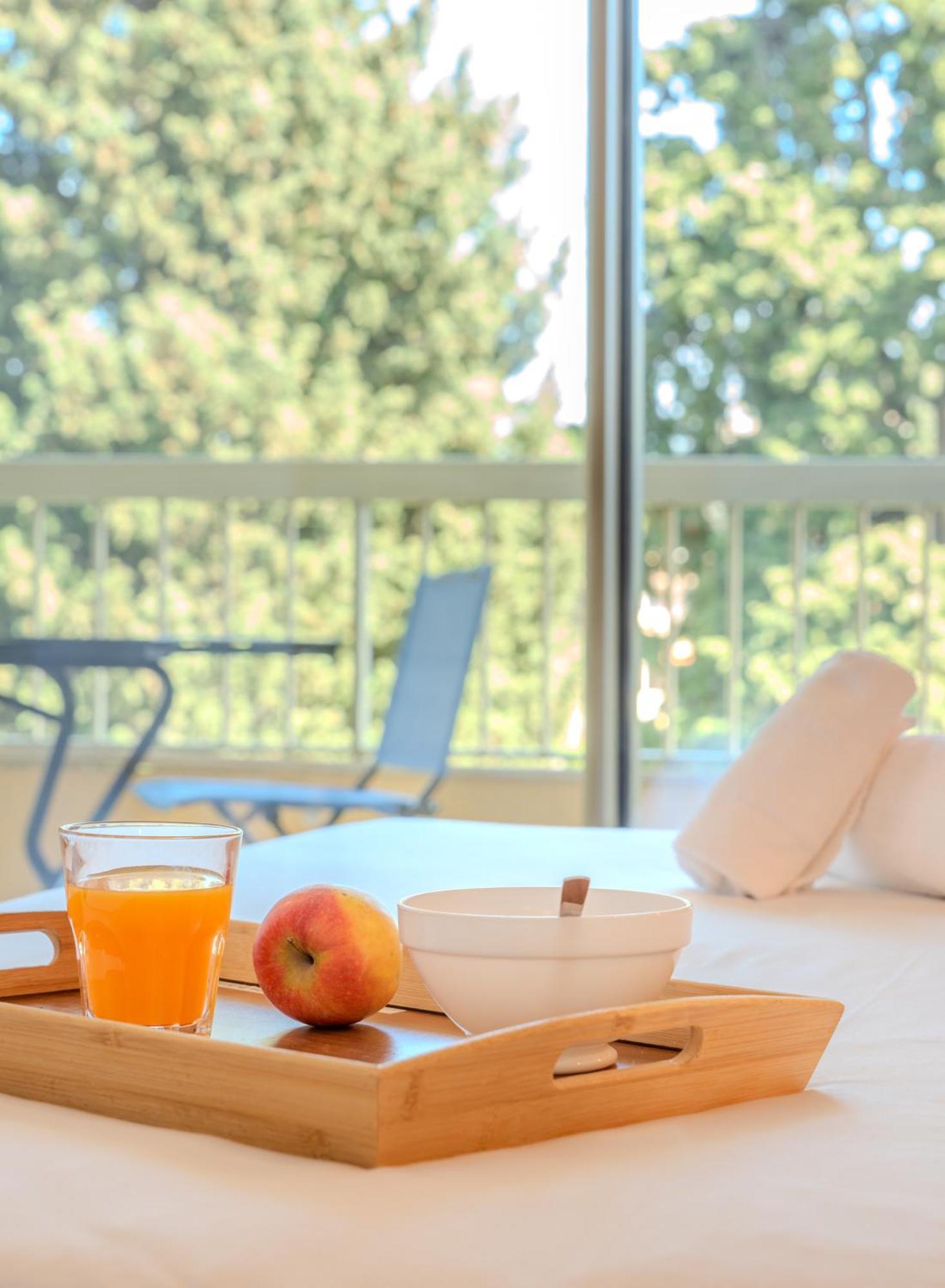 Les 15 Pins & La -your Getaway Near Sea & Appartement